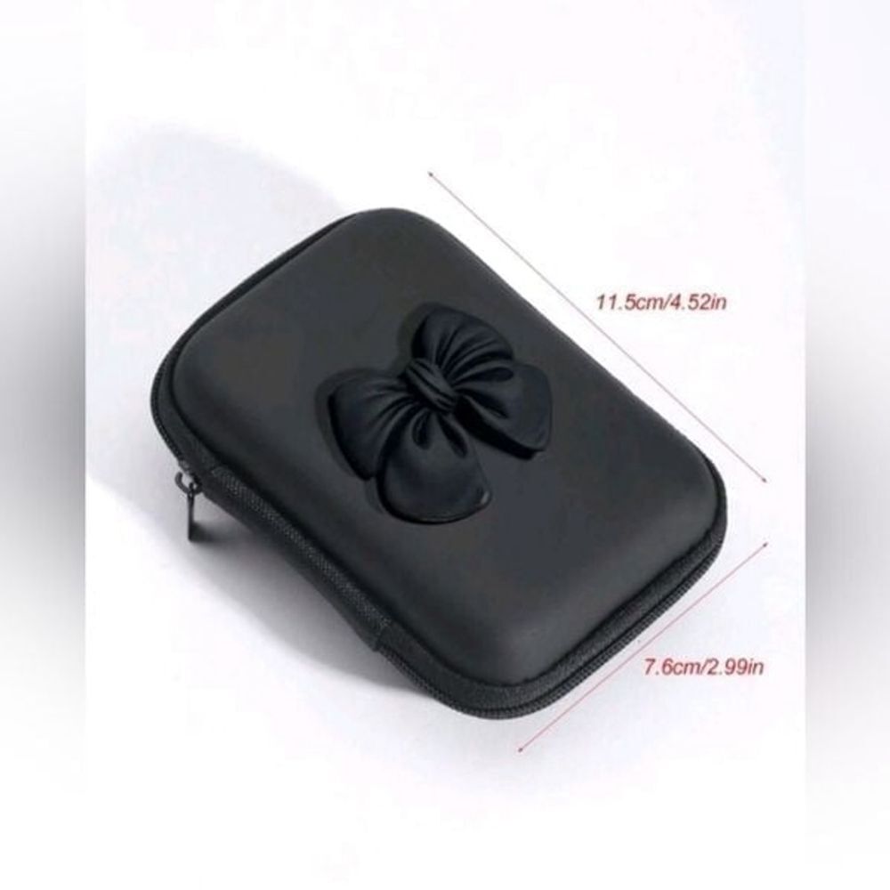 Y2K Bowtie Detailed Data Cable Storage Case